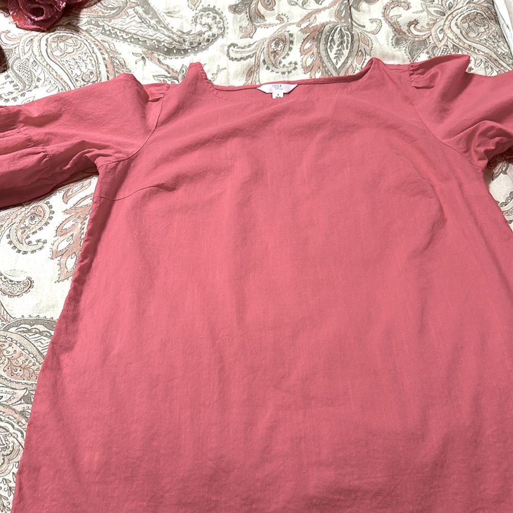 Ruffle selves top